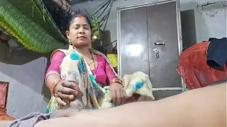 Electrician fucking horny Indian bhabhi Video