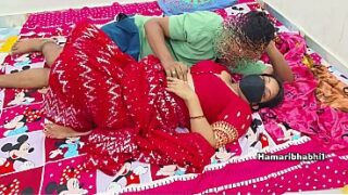 Husband Fucks His Indian Desi Chubby Wife in Saree Video