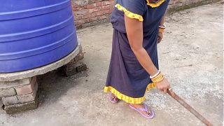 Indian Bhabhi sex video leaked on the internet