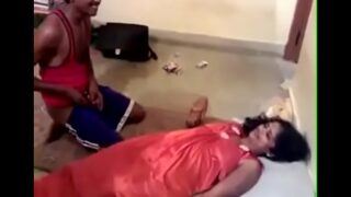 Indian desi hot aunty fucked by boyfriend at home Video