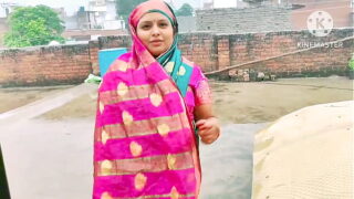 Indian Hot Aunty Ges Fucking In Outdoor With Hindi Audio Video