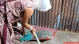 Indian housewife amateur pussy licked boobs sucks and pussy fucking Video