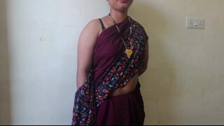 Punjabi village babe was sucks dick in mouth in clear Hindi audio Video